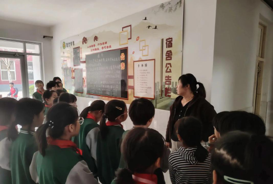 献县现代私立学校户外活动场地