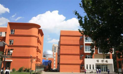 北京首都师范大学附属中学永定分校户外活动场地