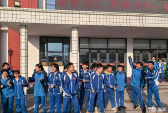 泊头市第三中学户外活动场地