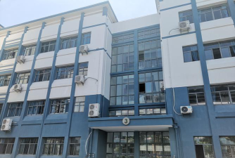 上海三林中学东校户外活动场地
