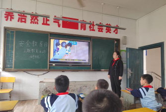 湘潭市育才学校户外活动场地