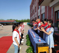 泊头市文庙镇张皇庄中学户外活动场地