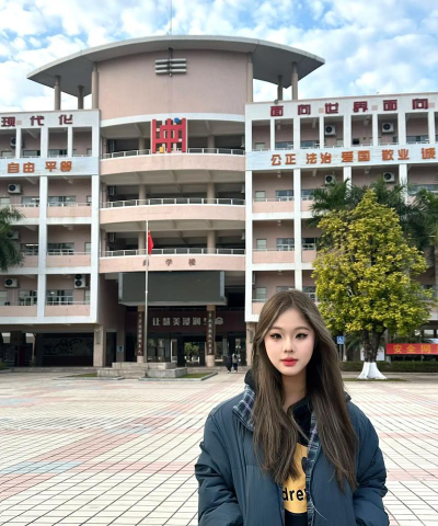 东莞市第五高级中学户外活动场地