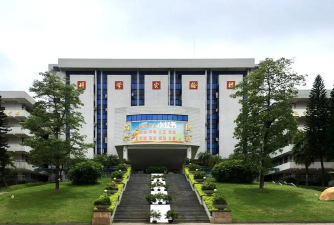 东莞实验中学户外活动场地