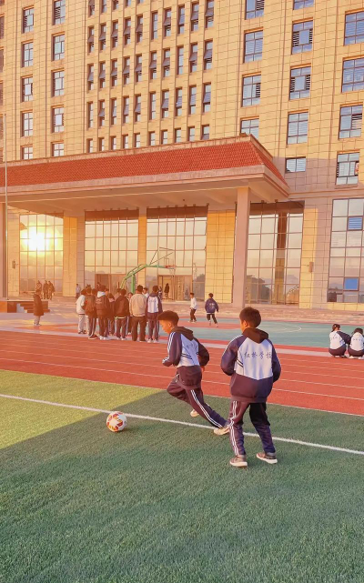 宁蒗县红桥中学户外活动场地