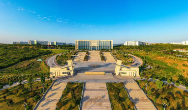 平顶山学院户外活动场地
