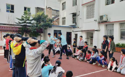 长沙市东茅街小学户外活动场地