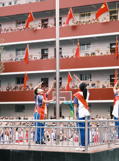 芦苞镇实验小学户外活动场地