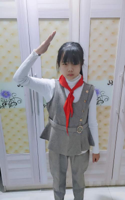 位敢中学户外活动场地