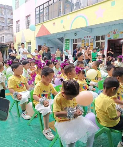 永川市张家镇双牌村幼儿园户外活动场地