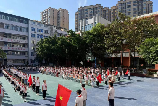 武汉市江岸区实验小学户外活动场地