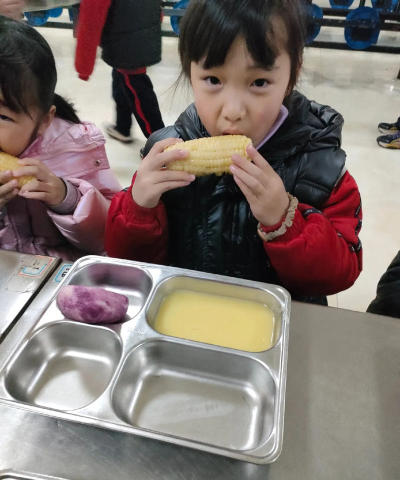 文安县新镇镇东海学校户外活动场地