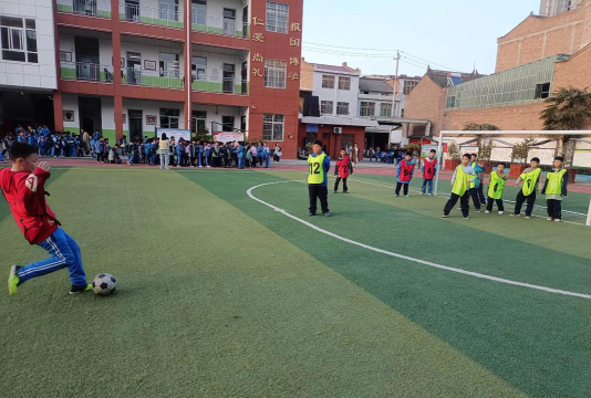 嘉善县逸夫小学户外活动场地