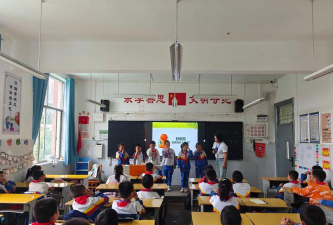 洛龙区第二十小学户外活动场地
