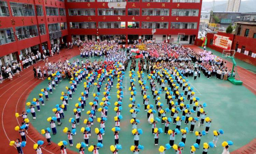 蓬江区东风小学户外活动场地