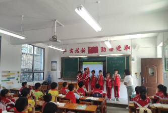 荷塘镇梅溪小学户外活动场地