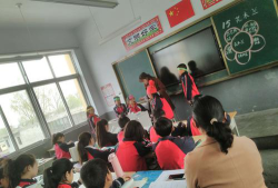 宜阳县白杨镇二区小学户外活动场地