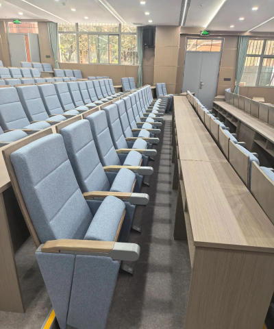 西安市第四十九中学户外活动场地