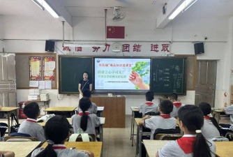 棠下镇五洞小学户外活动场地