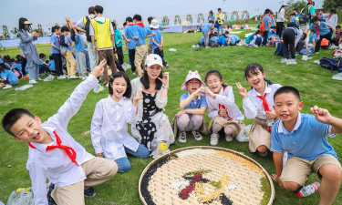 武汉经济技术开发区奥林小学户外活动场地