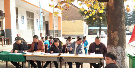 石龙区大庄学校户外活动场地