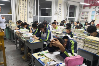 沁县册村镇册村中学校户外活动场地