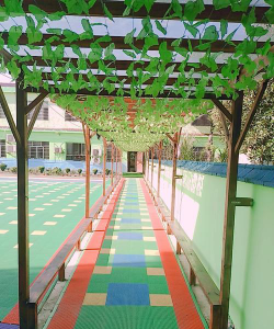 龙马潭区小市街道贝贝幼儿园户外活动场地