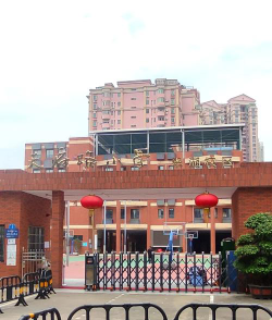 江门市蓬江区棠下镇天河小学户外活动场地