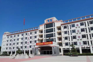 霸州市第一中学户外活动场地