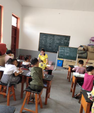 高州市石鼓镇坡尾小学黑石岭教学点户外活动场地