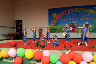 汤阴县任固镇中心小学户外活动场地