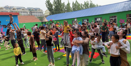 韶关市浈江区莲花山培育幼儿园户外活动场地