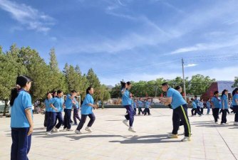 甘肃省张掖市高台县南华镇初级中学户外活动场地