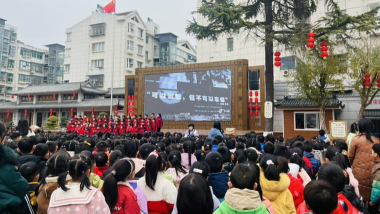 房县实验小学户外活动场地
