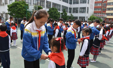 鹤壁市山城区第五小学户外活动场地