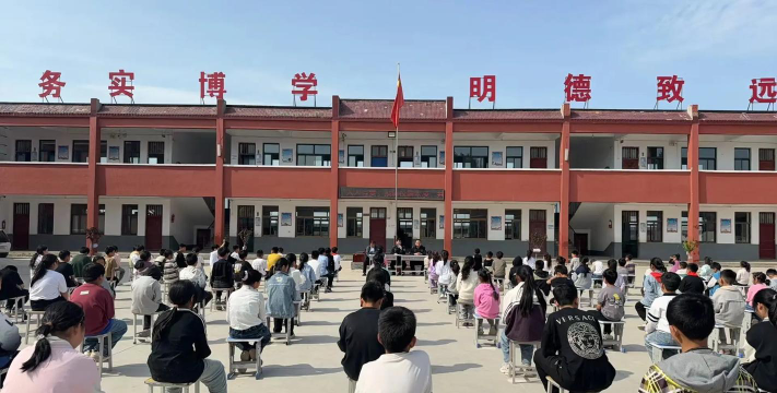 浚县屯子镇周村中心校户外活动场地