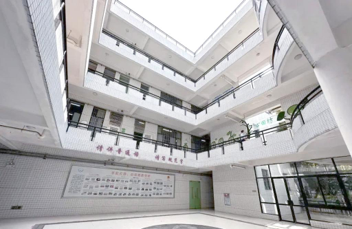 大连市天河中学户外活动场地