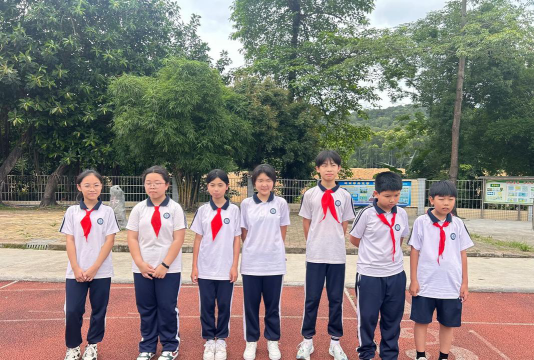 湛江市合流小学户外活动场地