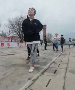 平凉市崆峒区白庙回族乡白庙初级中学户外活动场地