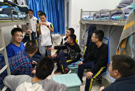 石家庄第八十五中学户外活动场地