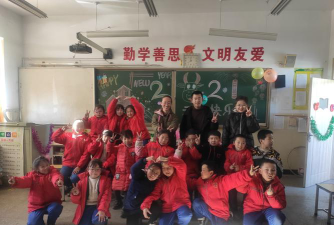 董村学校户外活动场地