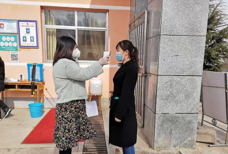 平凉市崆峒区西阳回族乡西阳学校户外活动场地