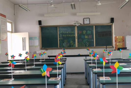 新乡市开发区东台头学校户外活动场地