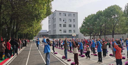 谷城县盛康镇当铺中心小学户外活动场地