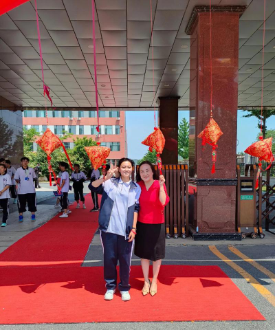鞍山市第三十五中学户外活动场地