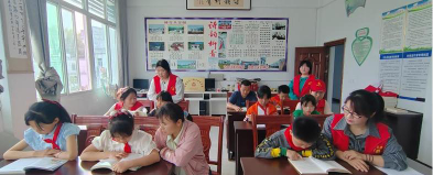 吴岭中心小学户外活动场地