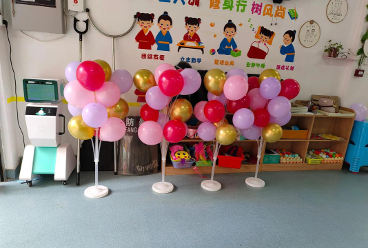四川省忠县丝绸厂幼儿园户外活动场地