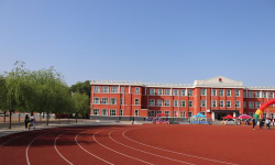 抚顺市第三十五中学户外活动场地