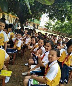 廉江市安铺镇鹤塘小学户外活动场地