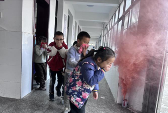 陈河镇中心小学户外活动场地